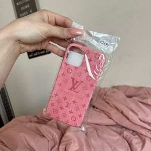 Pink Louis Vuitton iPhone 12/12 pro case